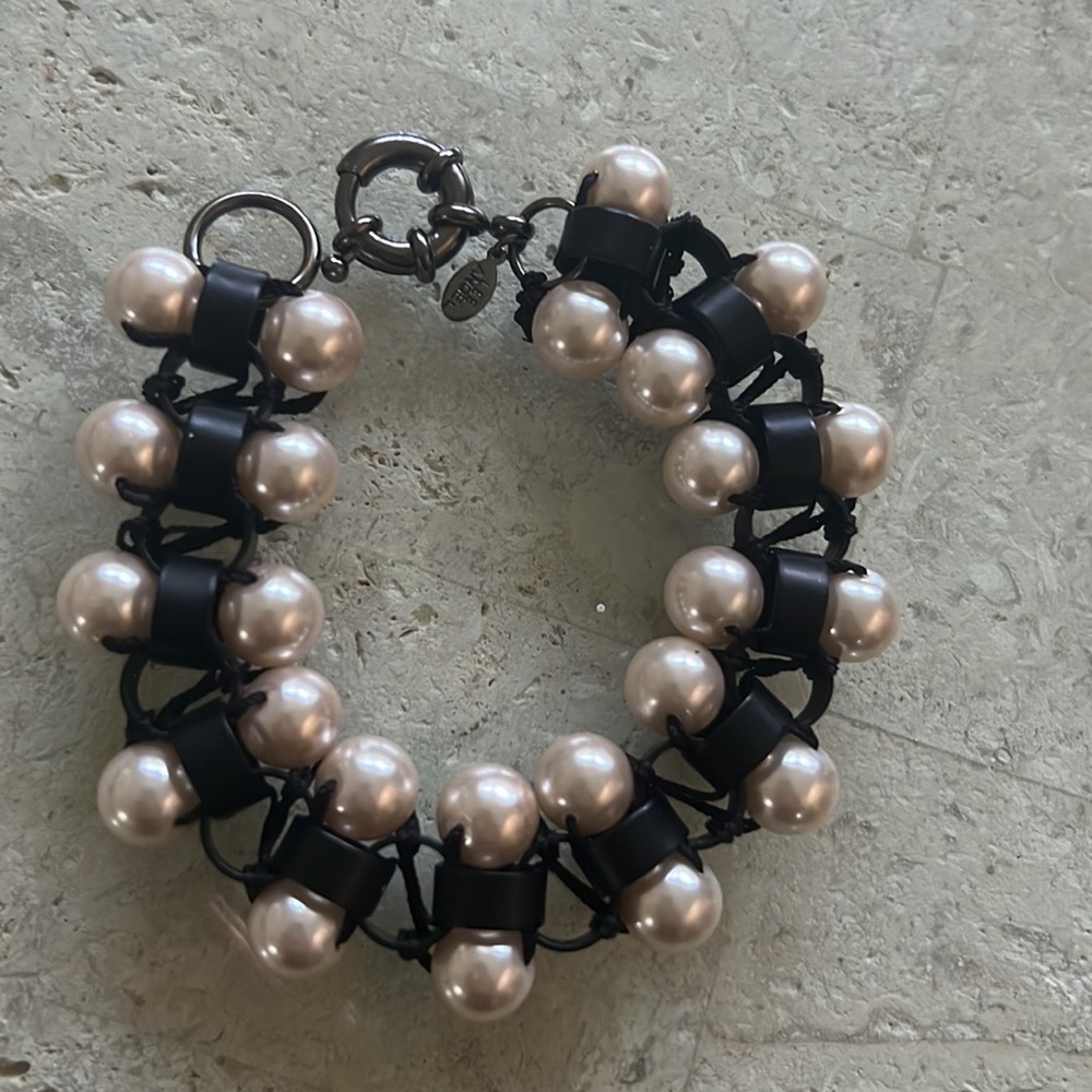 Vintage Lee Angel leather & pearl bracelet
